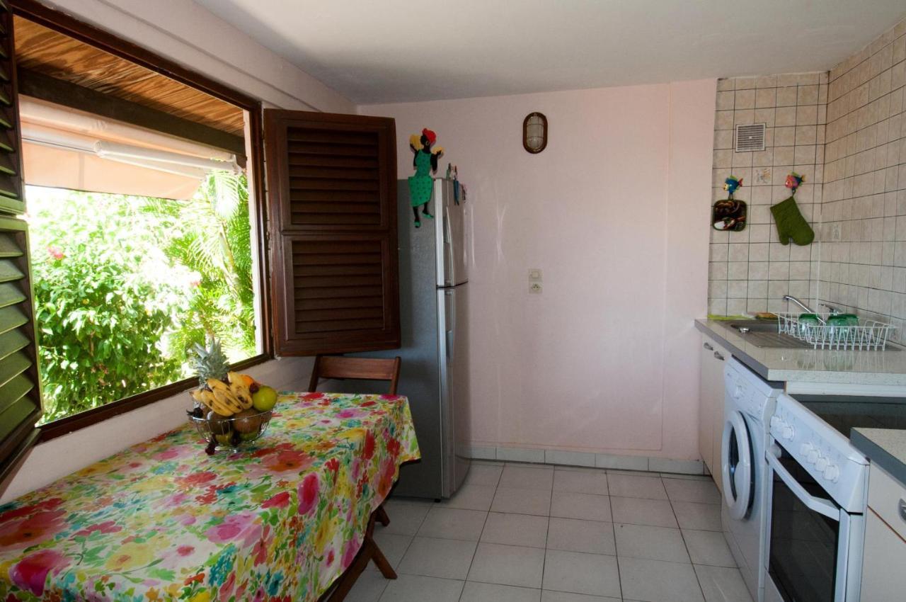 Rose Phoenix Rez-De-Jardin Piscine Et Vue Mer Les Anses-d'Arlets Exterior photo